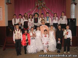 18 грудня 2013 року Центр дитячої та юнацької творчості зібрав дітей на святкове дійство «Святий Миколай, до нас в гості завітай».