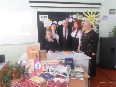02 квітня 2013 року на базі Тишківської ЗОШ І-ІІІ ст. відбувся районний семінар шкільних бібліотекарів