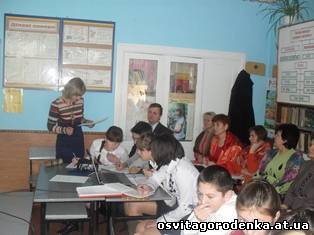 17 грудня 2013 року на базі Сороківської ЗОШ І-ІІІ ст. відбулось ІІ засідання творчої групи вчителів української мови і літератури